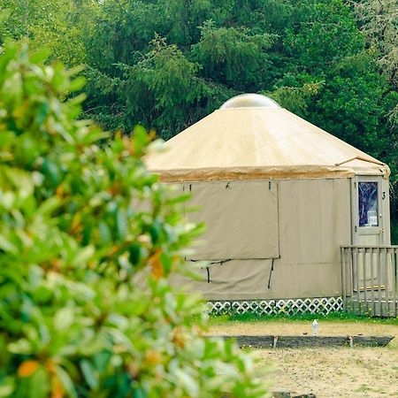 Long Beach Camping Resort Yurt 8 Oceanview Номер фото